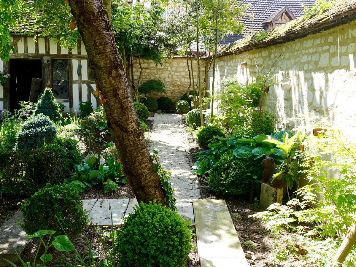 Le Jardin De La Cathedrale Bed & Breakfast Troyes Luaran gambar