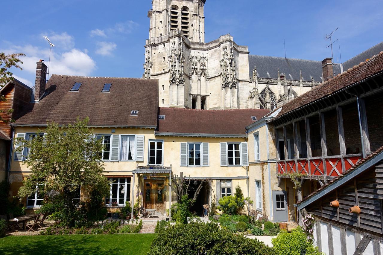Le Jardin De La Cathedrale Bed & Breakfast Troyes Luaran gambar